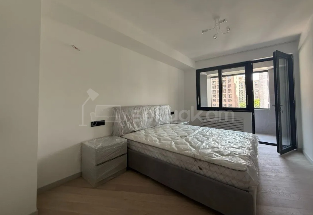 4 Սենյականոց Բնակարան Նորակառույցում, 125քմ, 9/13 հարկ, Դիզայներական Վերանորոգված