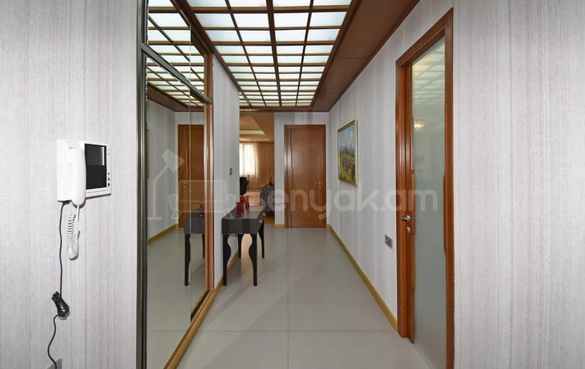 3 Սենյականոց Բնակարան Նորակառույցում, 106քմ, 7/10 հարկ, Դիզայներական Վերանորոգված