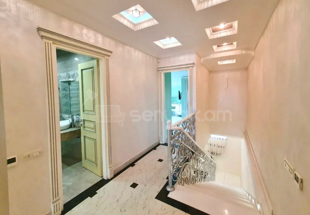 4 Սենյականոց Բնակարան Նորակառույցում, 170քմ, 3/3 հարկ, Դիզայներական Վերանորոգված