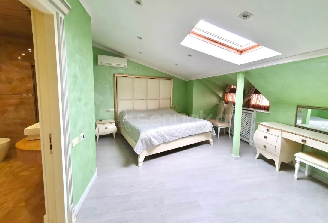 4 Սենյականոց Բնակարան Նորակառույցում, 170քմ, 3/3 հարկ, Դիզայներական Վերանորոգված