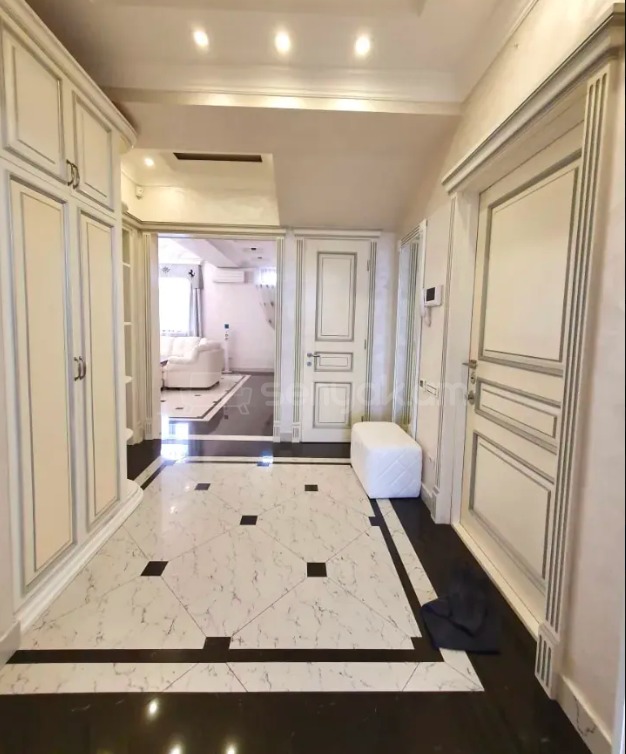 4 Սենյականոց Բնակարան Նորակառույցում, 170քմ, 3/3 հարկ, Դիզայներական Վերանորոգված