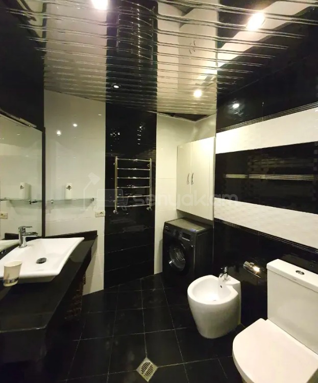 4 Սենյականոց Բնակարան Նորակառույցում, 170քմ, 3/3 հարկ, Դիզայներական Վերանորոգված