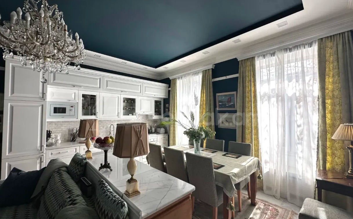 5 Սենյականոց Բնակարան Քարե Շենքում, 112քմ, 2/4 հարկ, Դիզայներական Վերանորոգված