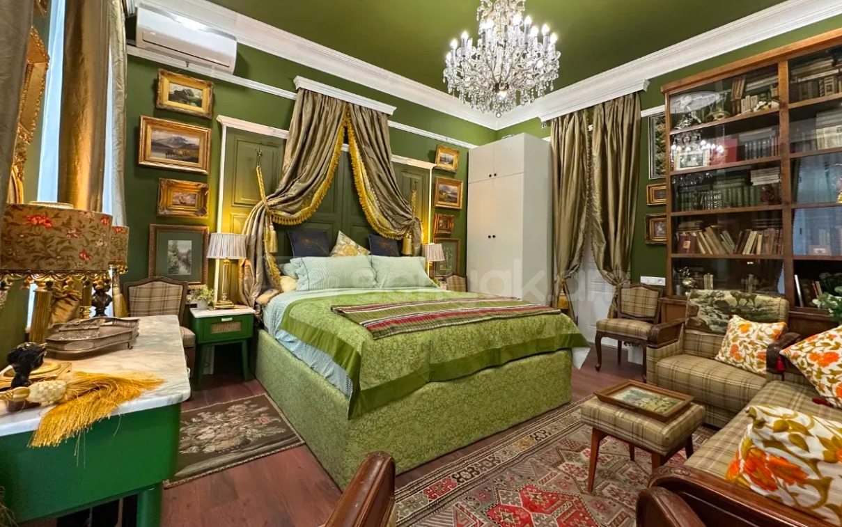 5 Սենյականոց Բնակարան Քարե Շենքում, 112քմ, 2/4 հարկ, Դիզայներական Վերանորոգված