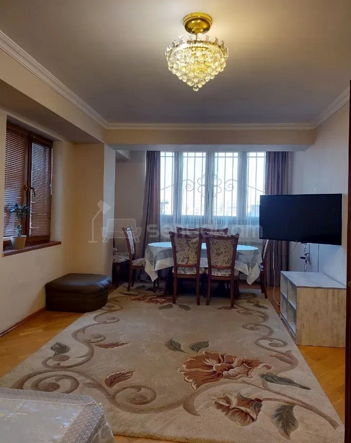 4 Սենյականոց Բնակարան, 120քմ, 2/14 հարկ, Կապիտալ Վերանորոգված