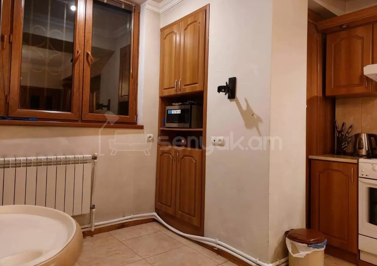 4 Սենյականոց Բնակարան, 120քմ, 2/14 հարկ, Կապիտալ Վերանորոգված