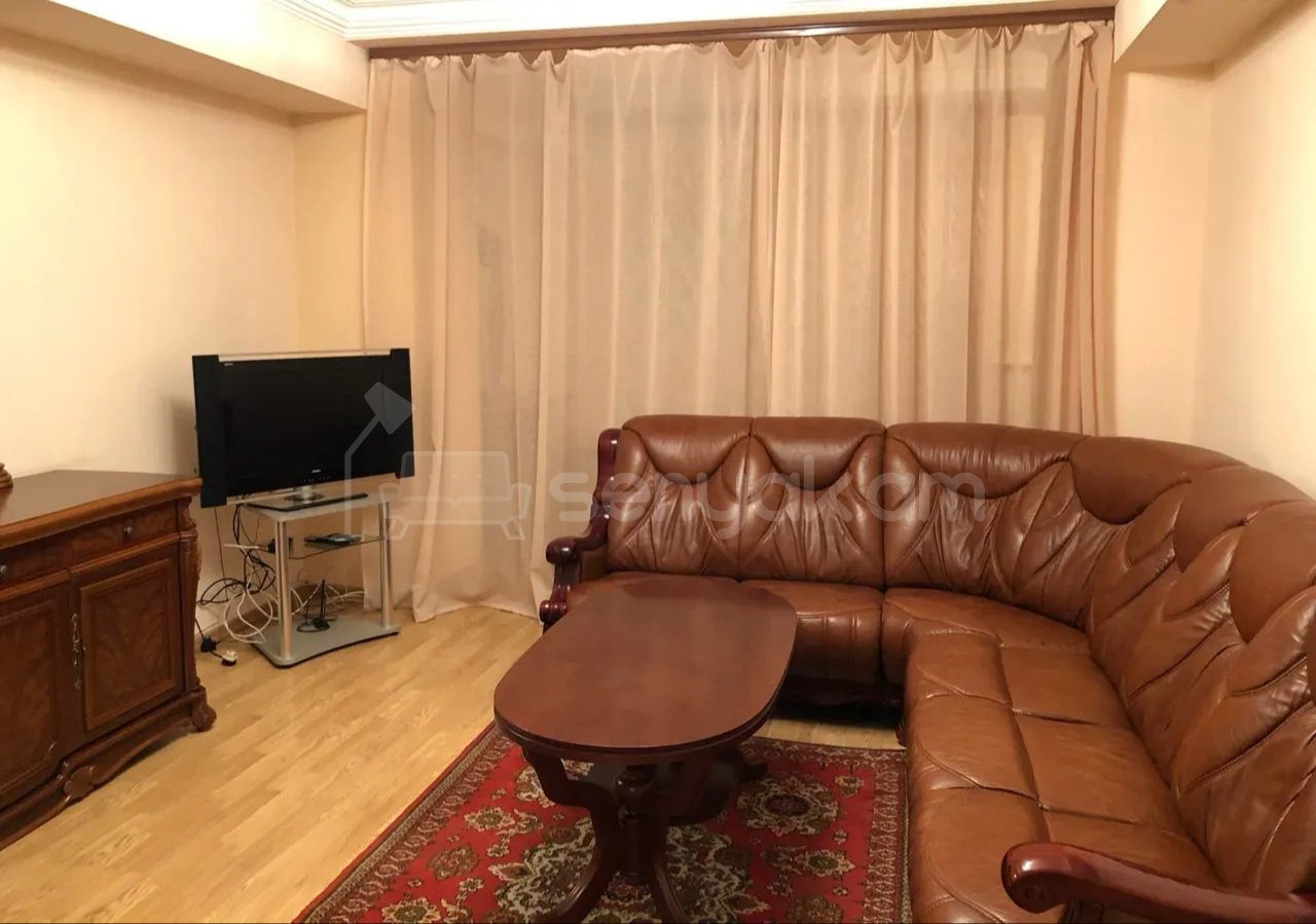 2 Սենյականոց Բնակարան, 67քմ, 3/9 հարկ, Կապիտալ Վերանորոգված, Կահավորված