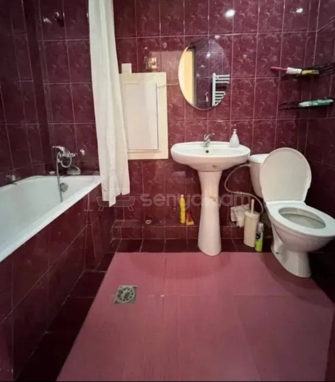2 Սենյականոց Բնակարան Քարե Շենքում, 40քմ, 4/5 հարկ, Նորմալ Վիճակում, Կահավորված, Արևկող
