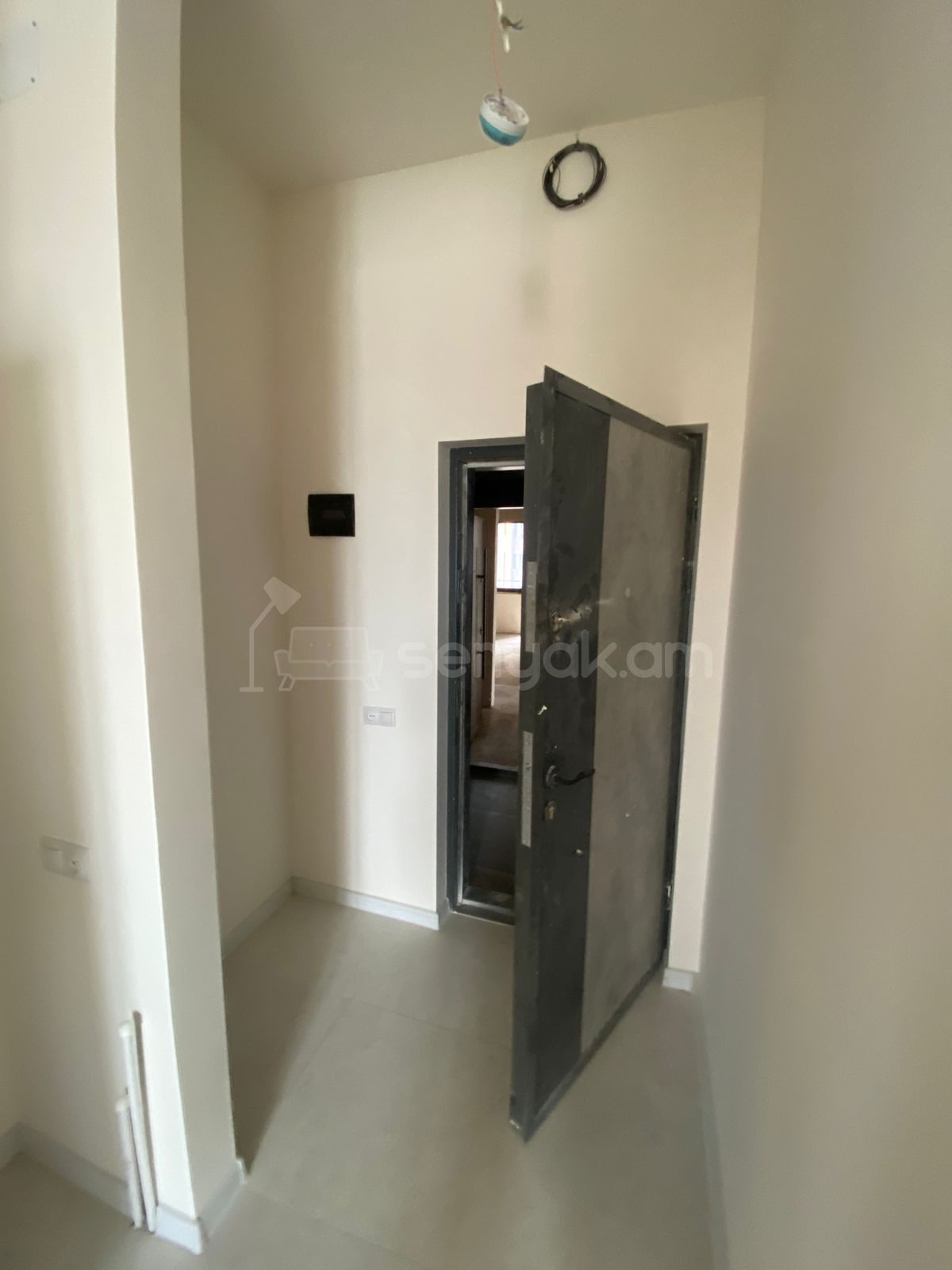 2 Սենյականոց Բնակարան Նորակառույցում, 47քմ, 9/10 հարկ, Կապիտալ Վերանորոգված, Կահավորված, Արևկող