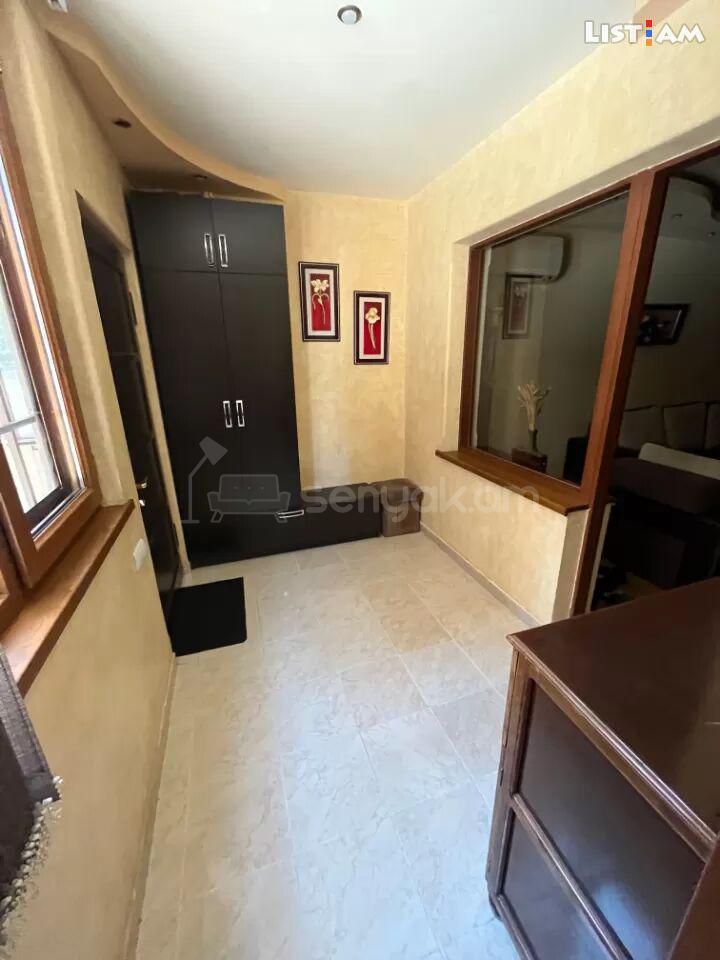 3 Սենյականոց Բնակարան, 80քմ, 1/9 հարկ, Կապիտալ Վերանորոգված
