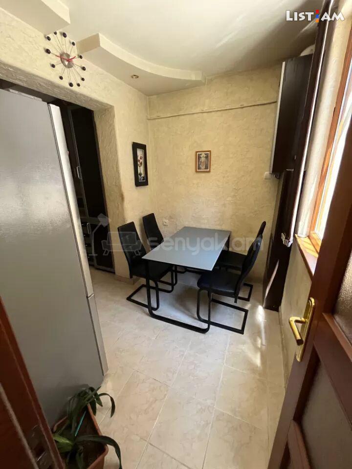 3 Սենյականոց Բնակարան, 80քմ, 1/9 հարկ, Կապիտալ Վերանորոգված