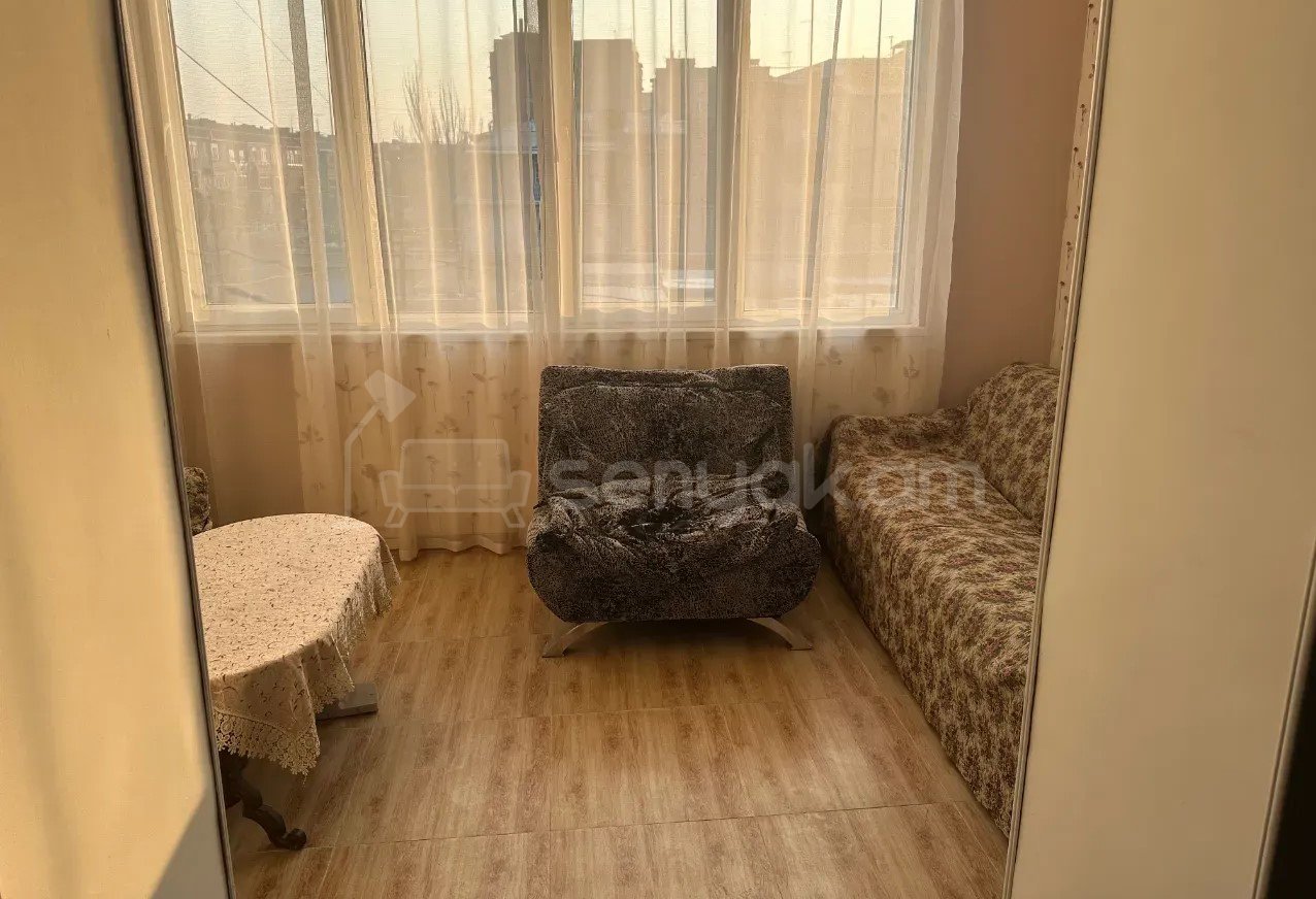 2 Սենյականոց Բնակարան Քարե Շենքում, 67քմ, 2/5 հարկ, Կոսմետիկ Վերանորոգված, Կահավորված