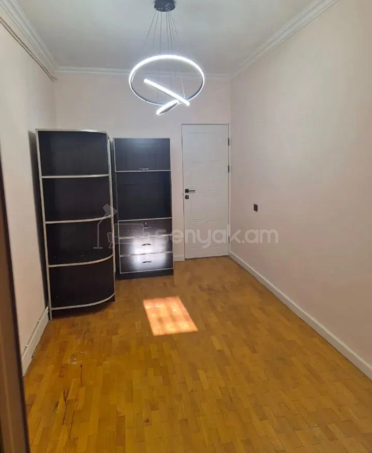 2 Սենյականոց Բնակարան Քարե Շենքում, 63քմ, 1/9 հարկ, Կապիտալ Վերանորոգված