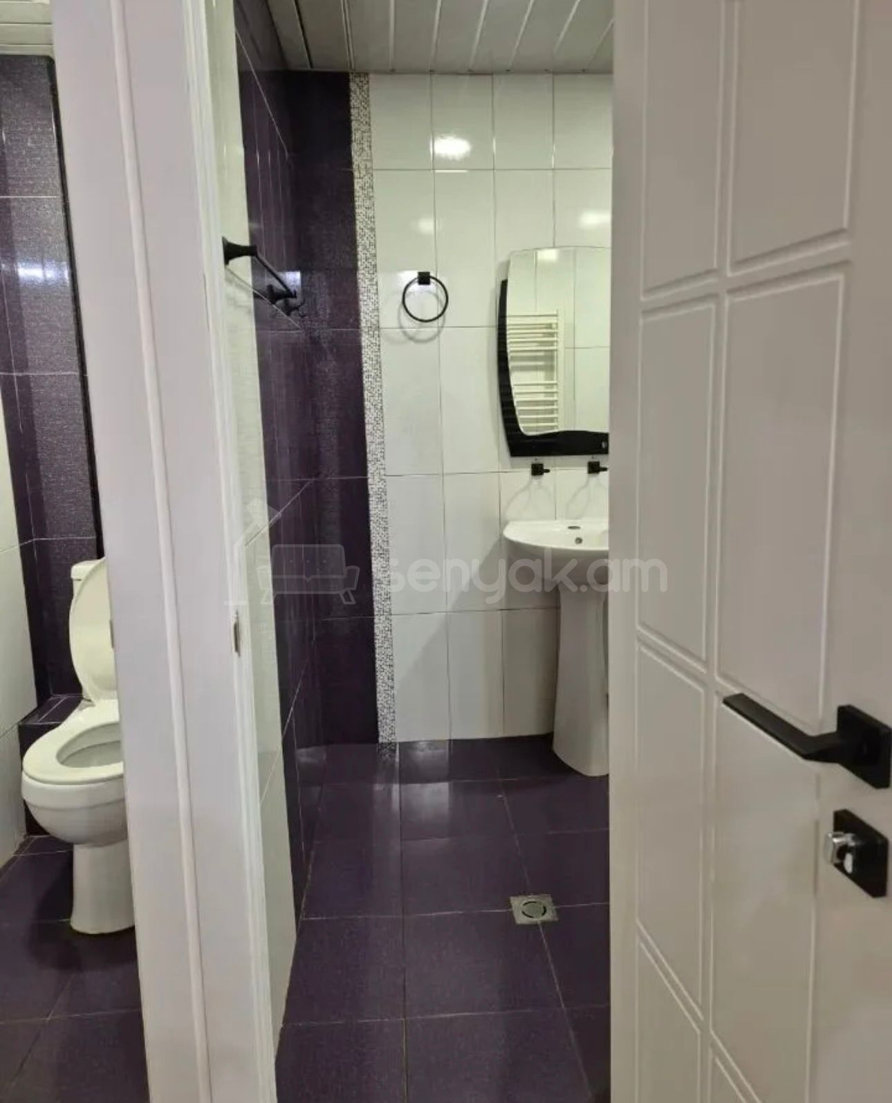 2 Սենյականոց Բնակարան Քարե Շենքում, 63քմ, 1/9 հարկ, Կապիտալ Վերանորոգված