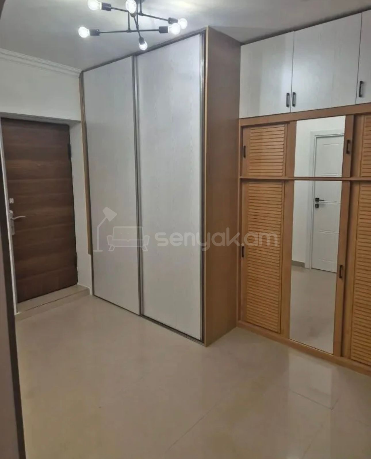 2 Սենյականոց Բնակարան Քարե Շենքում, 63քմ, 1/9 հարկ, Կապիտալ Վերանորոգված