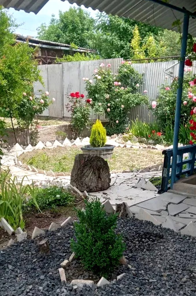 3 Սենյականոց Սեփական Տուն, 65քմ, Կոսմետիկ Վերանորոգված, Ավտոտնակով