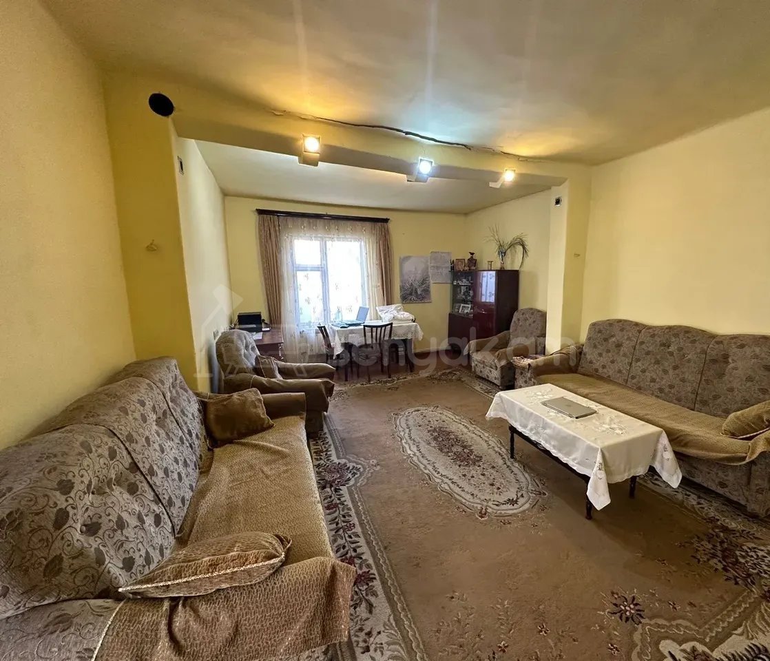 5 Սենյականոց Սեփական Տուն, 188քմ, Կոսմետիկ Վերանորոգված, Ավտոտնակով