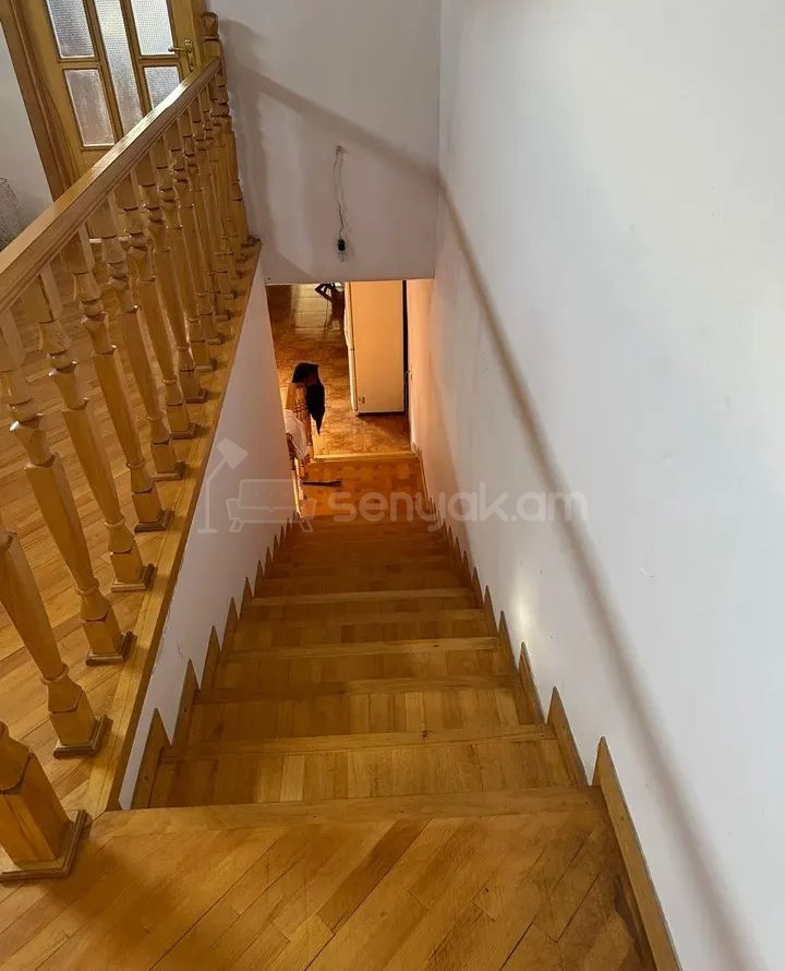 5 Սենյականոց Սեփական Տուն, 188քմ, Կոսմետիկ Վերանորոգված, Ավտոտնակով