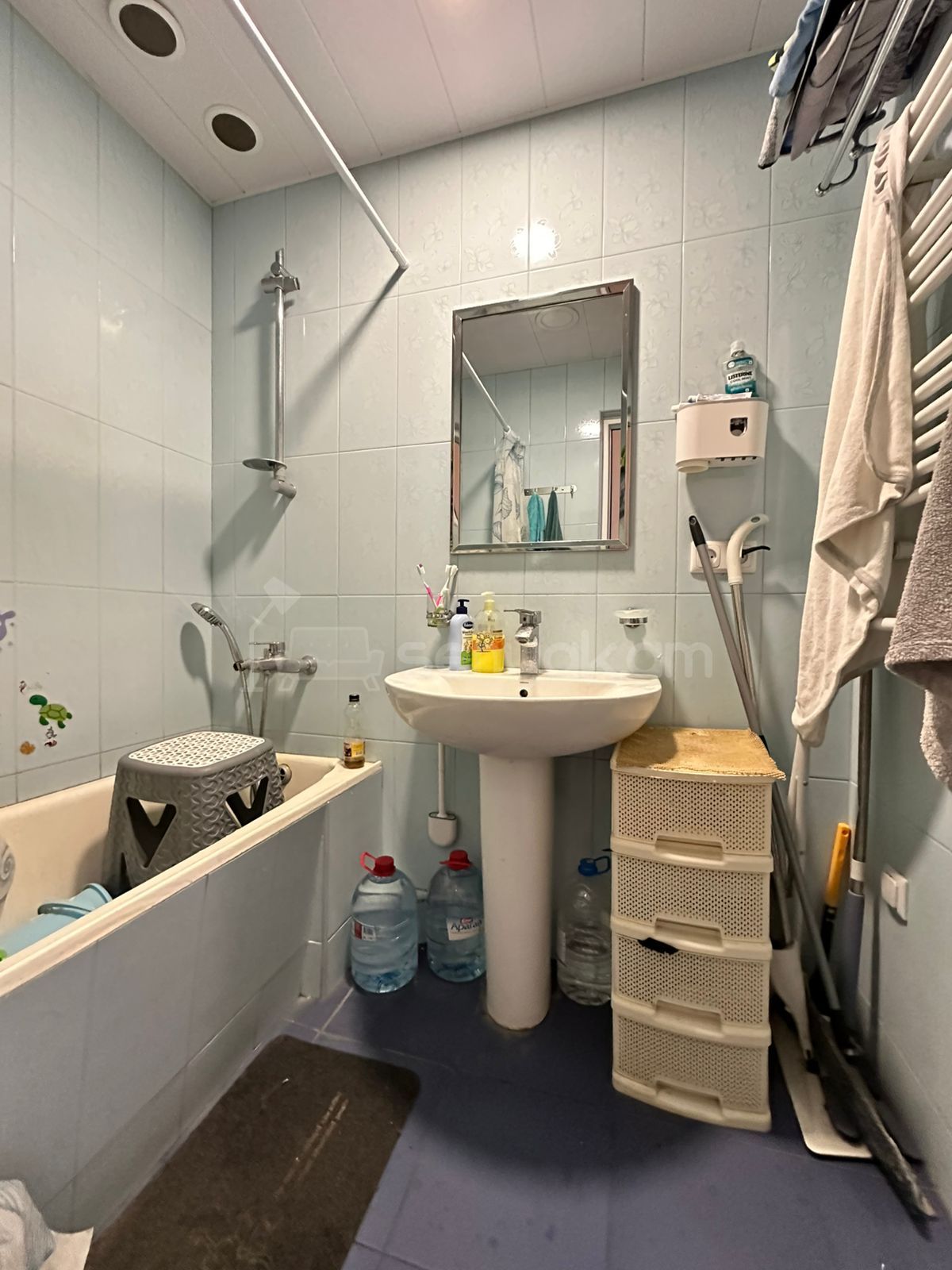 2 Սենյականոց Բնակարան Քարե Շենքում, 73քմ, 4/5 հարկ, Կապիտալ Վերանորոգված