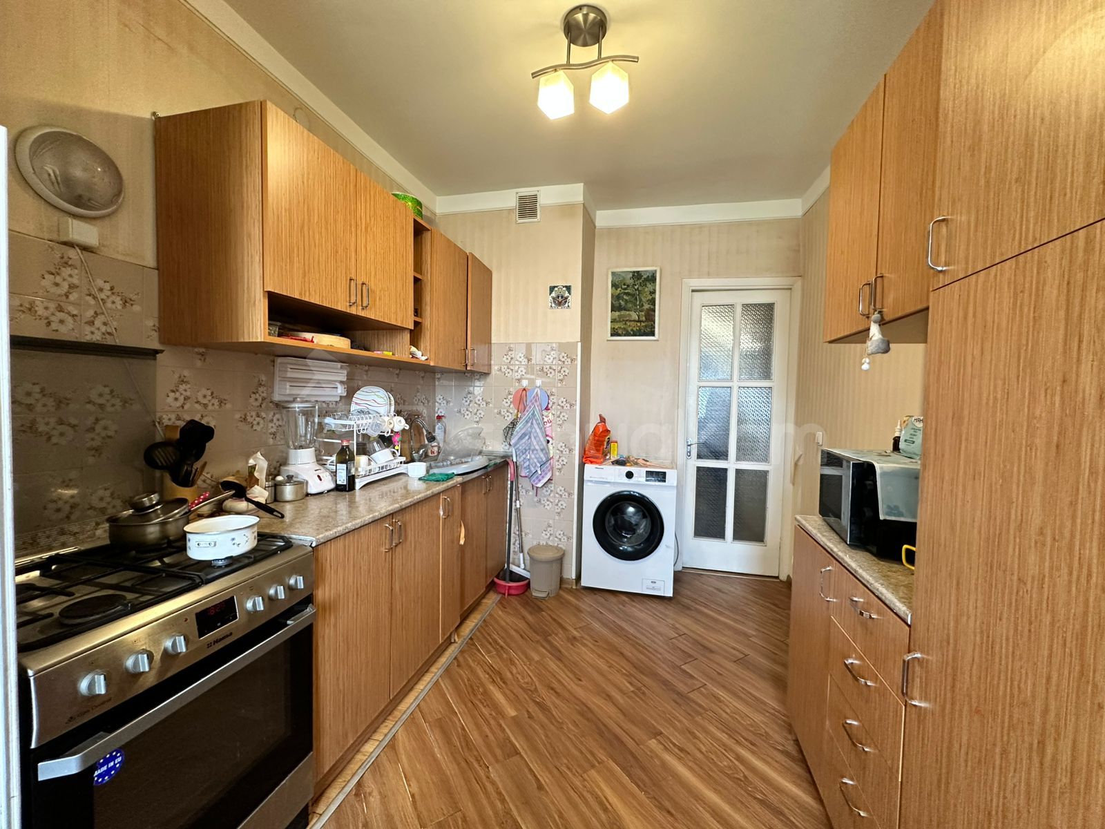 2 Սենյականոց Բնակարան Քարե Շենքում, 73քմ, 4/5 հարկ, Կապիտալ Վերանորոգված