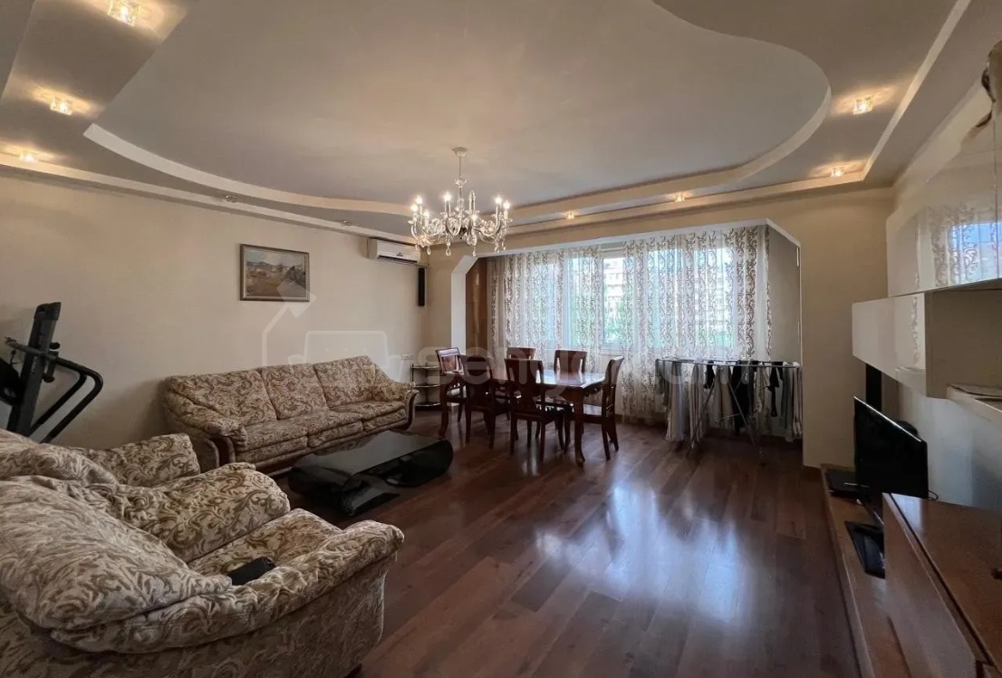 3 Սենյականոց Բնակարան, 72քմ, 7/9 հարկ, Կապիտալ Վերանորոգված