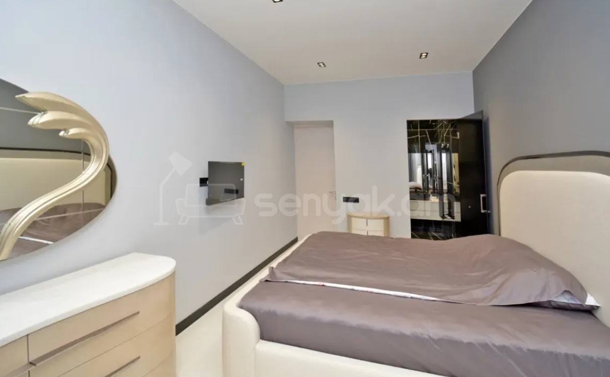 3 Սենյականոց Բնակարան Քարե Շենքում, 97քմ, 4/5 հարկ, Դիզայներական Վերանորոգված