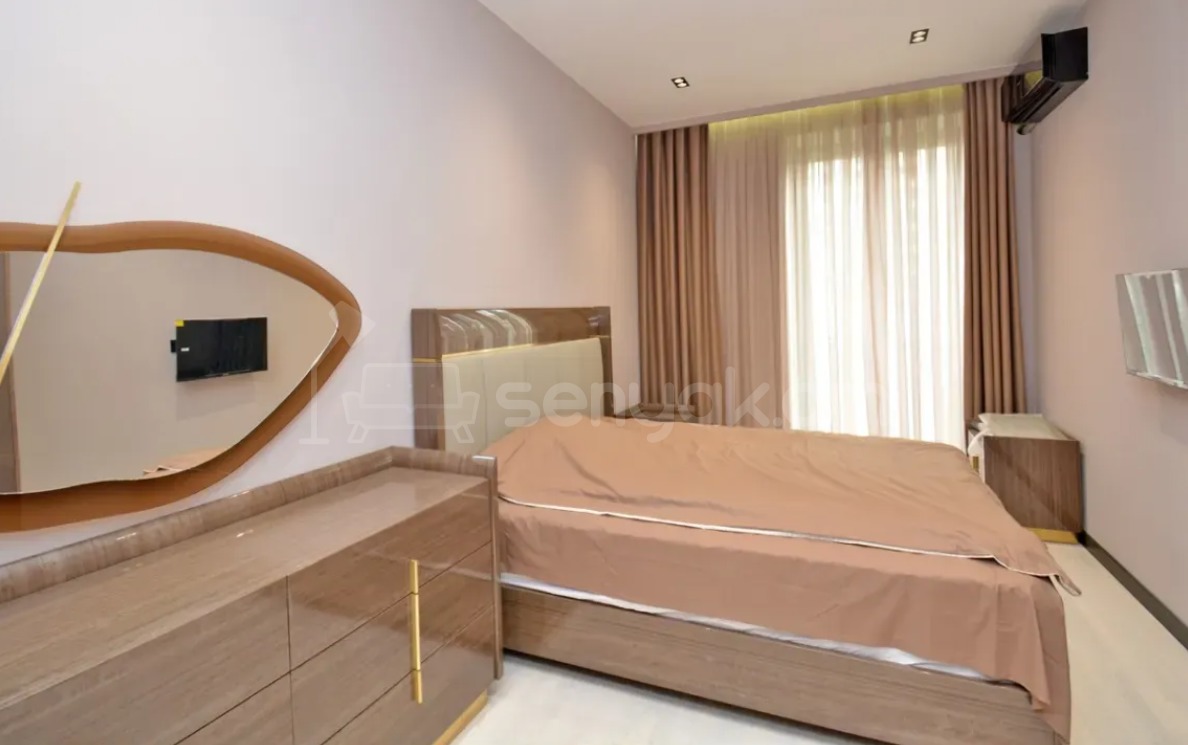 3 Սենյականոց Բնակարան Քարե Շենքում, 97քմ, 4/5 հարկ, Դիզայներական Վերանորոգված