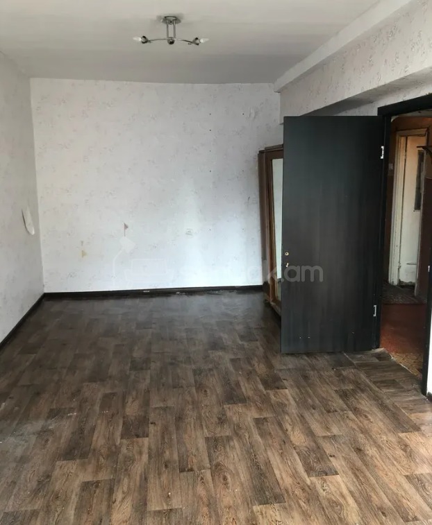 1 Սենյականոց Բնակարան, 41քմ, 11/11 հարկ, Պետական Վիճակում