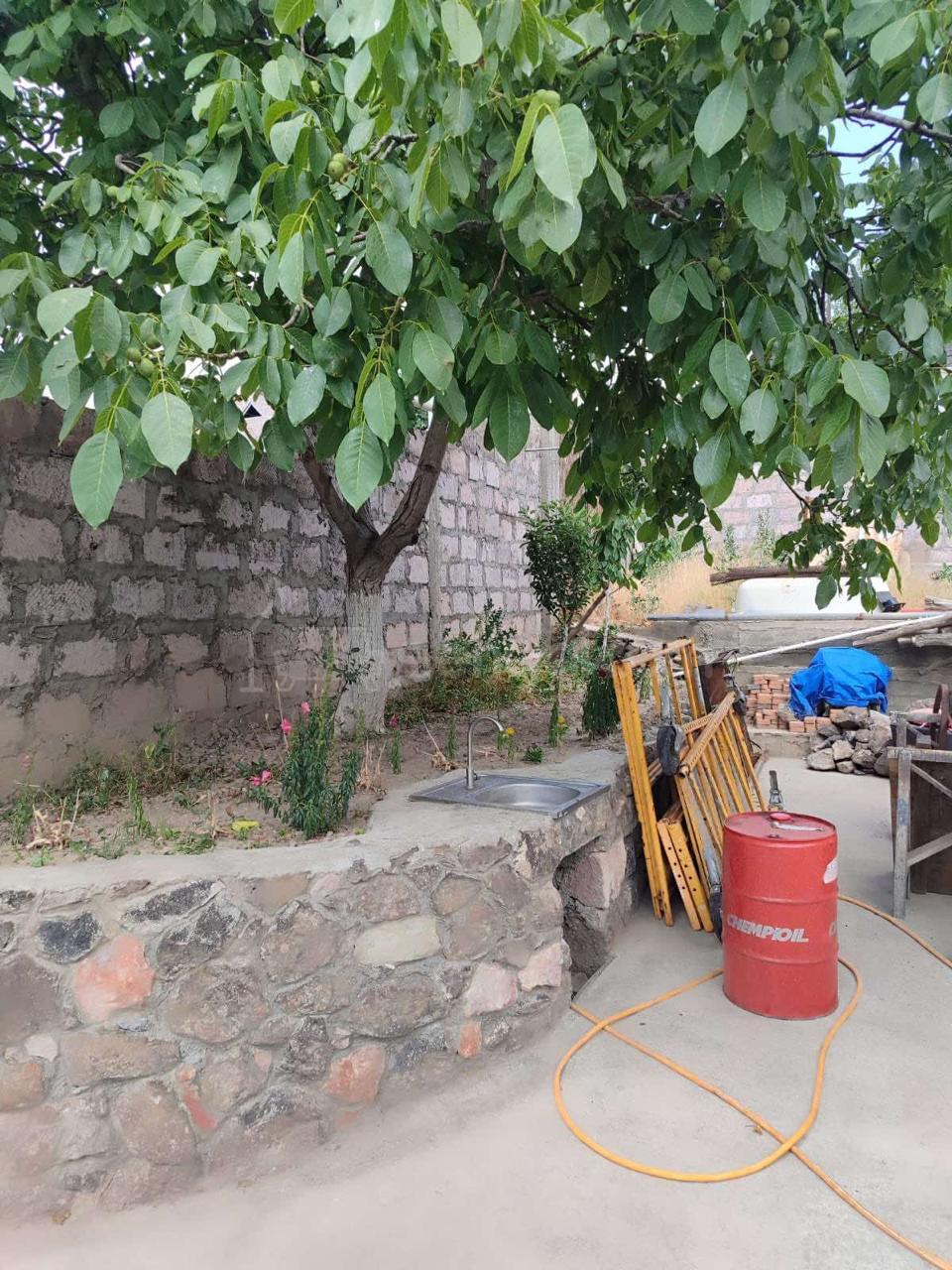 3 Սենյականոց Ամառանոց, 110քմ, Լողավազանով