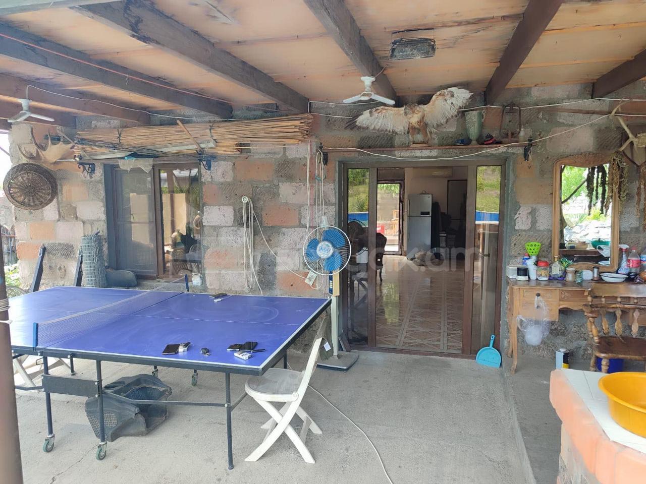 3 Սենյականոց Ամառանոց, 110քմ, Լողավազանով