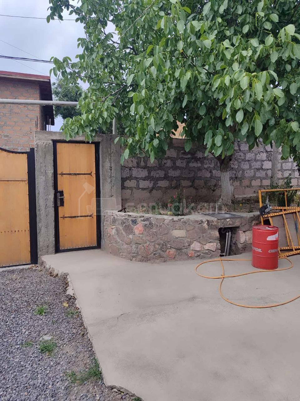 3 Սենյականոց Ամառանոց, 110քմ, Լողավազանով