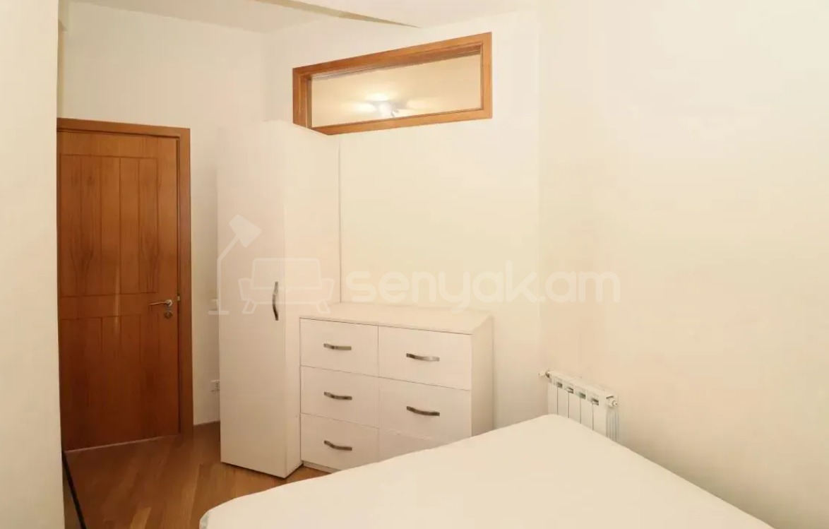 2 Սենյականոց Բնակարան Նորակառույցում, 70քմ, 3/3 հարկ, Կապիտալ Վերանորոգված