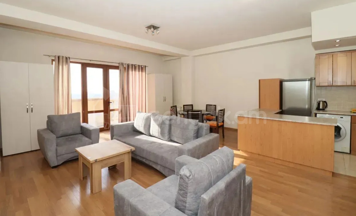 2 Սենյականոց Բնակարան Նորակառույցում, 70քմ, 3/3 հարկ, Կապիտալ Վերանորոգված