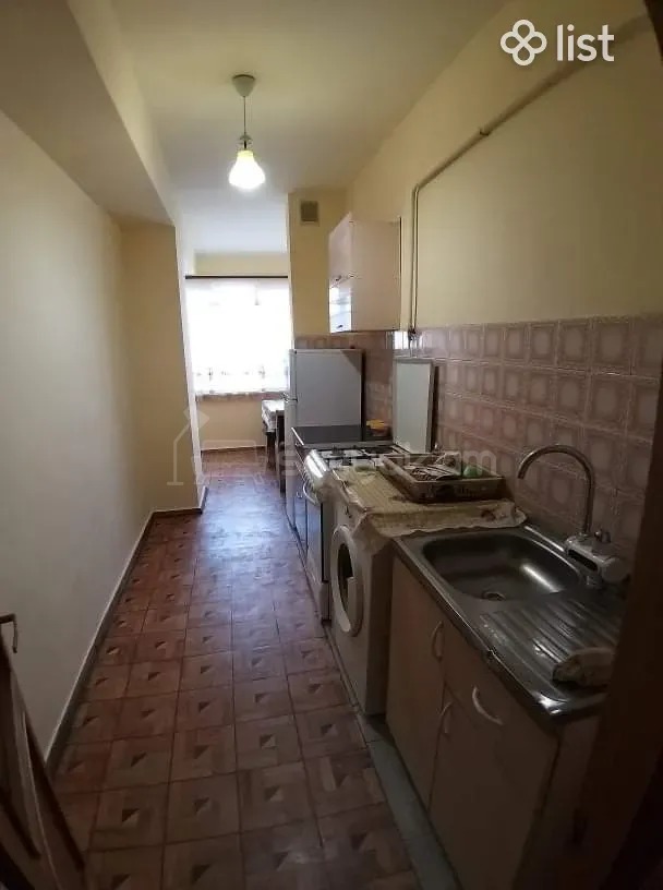 2 Սենյականոց Բնակարան, 42քմ, 4/9 հարկ, Նորմալ Վիճակում, Կահավորված, Արևկող