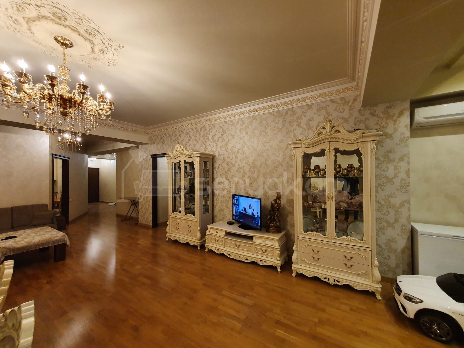 3 Սենյականոց Բնակարան Նորակառույցում, 116քմ, 4/12 հարկ, Դիզայներական Վերանորոգված