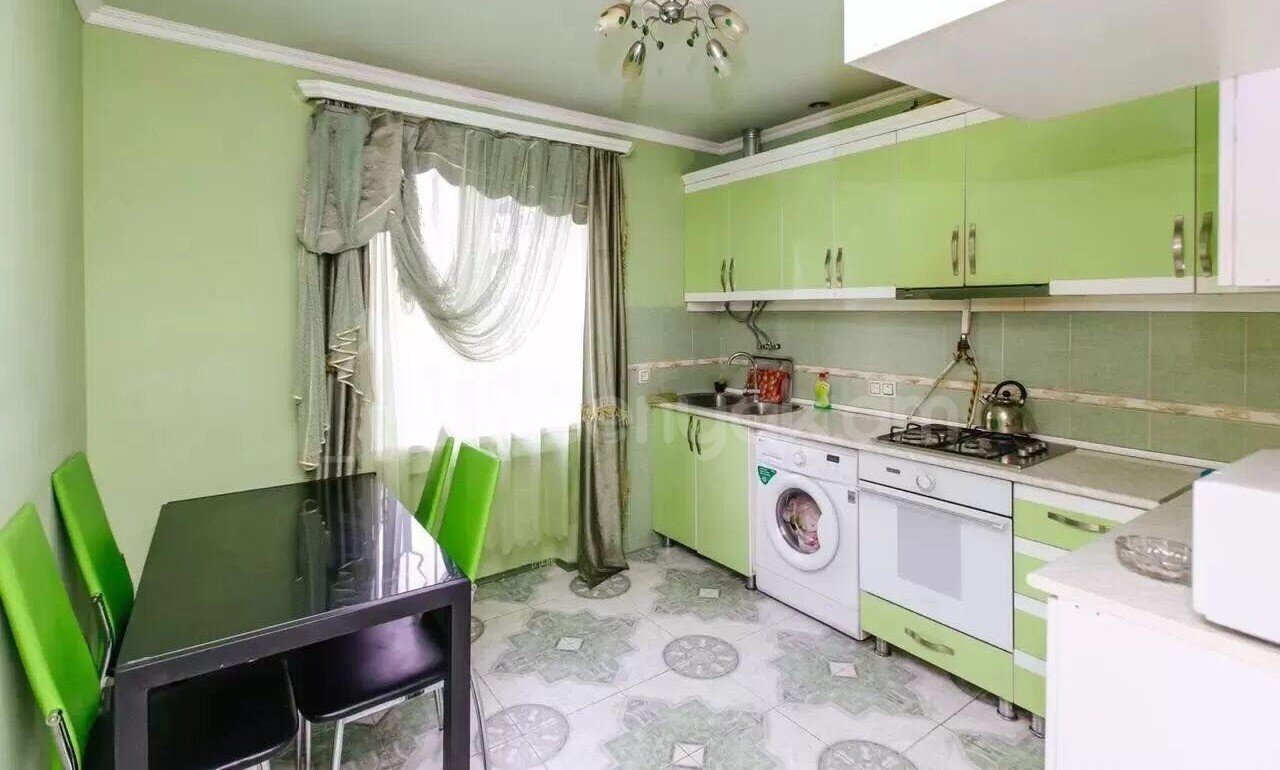 5 Սենյականոց Բնակարան Նորակառույց Քարե Շենքում, 160քմ, 2/2 հարկ, Դիզայներական Վերանորոգված, Կահավորված