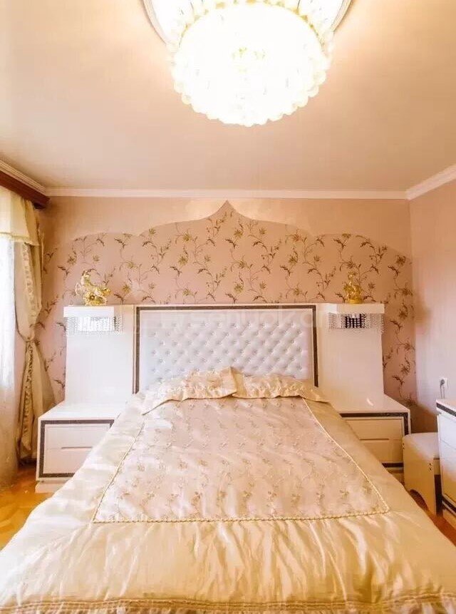 5 Սենյականոց Բնակարան Նորակառույց Քարե Շենքում, 160քմ, 2/2 հարկ, Դիզայներական Վերանորոգված, Կահավորված