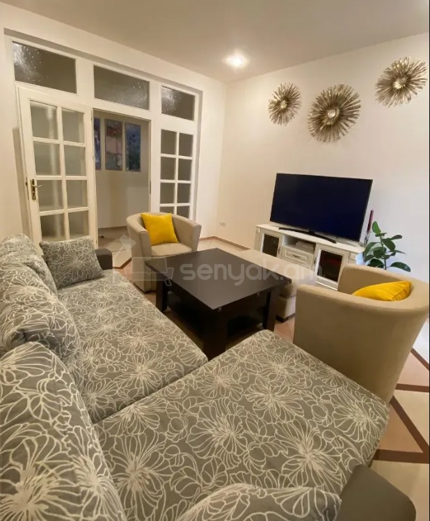 2 Սենյականոց Բնակարան Քարե Շենքում, 68քմ, 4/5 հարկ, Կապիտալ Վերանորոգված