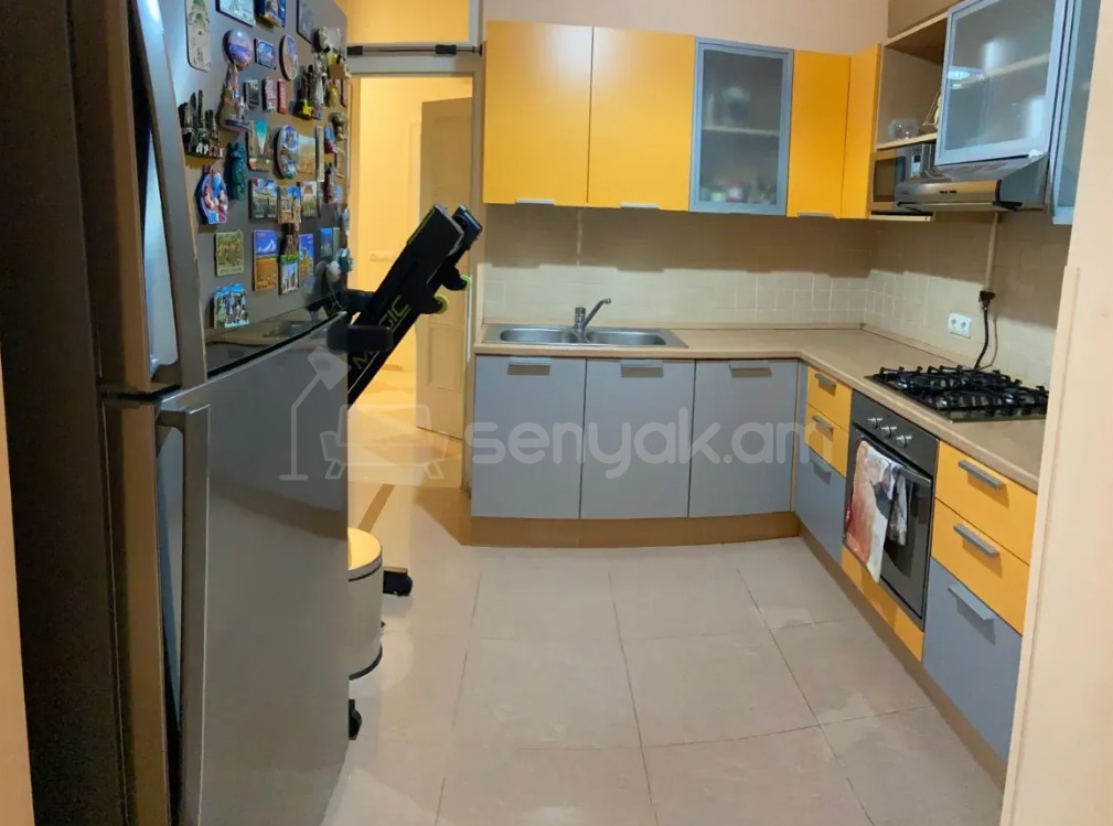 2 Սենյականոց Բնակարան Քարե Շենքում, 68քմ, 4/5 հարկ, Կապիտալ Վերանորոգված