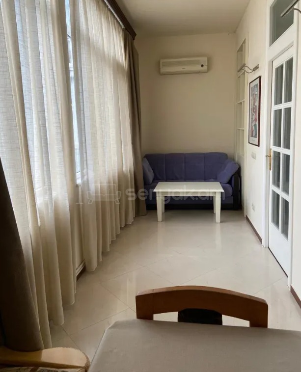 2 Սենյականոց Բնակարան Քարե Շենքում, 68քմ, 4/5 հարկ, Կապիտալ Վերանորոգված