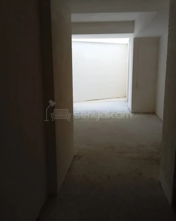 3 Սենյականոց Բնակարան Նորակառույցում, 126քմ, 1/3 հարկ, Զրոյական Վիճակում