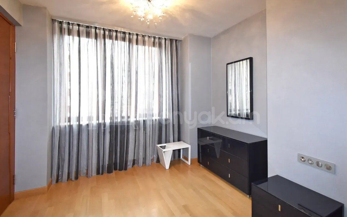 3 Սենյականոց Բնակարան Նորակառույցում, 106քմ, 7/10 հարկ, Դիզայներական Վերանորոգված