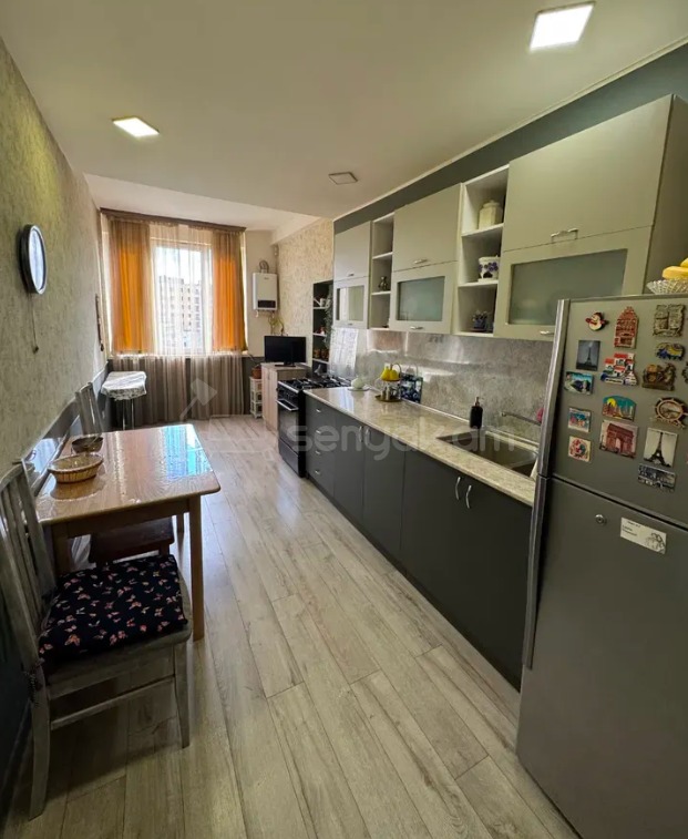 3 Սենյականոց Բնակարան, 80քմ, 8/9 հարկ, Կապիտալ Վերանորոգված