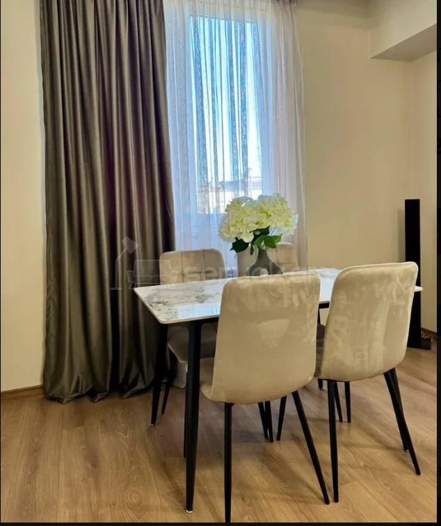 2 Սենյականոց Բնակարան, 40քմ, 11/11 հարկ, Կապիտալ Վերանորոգված