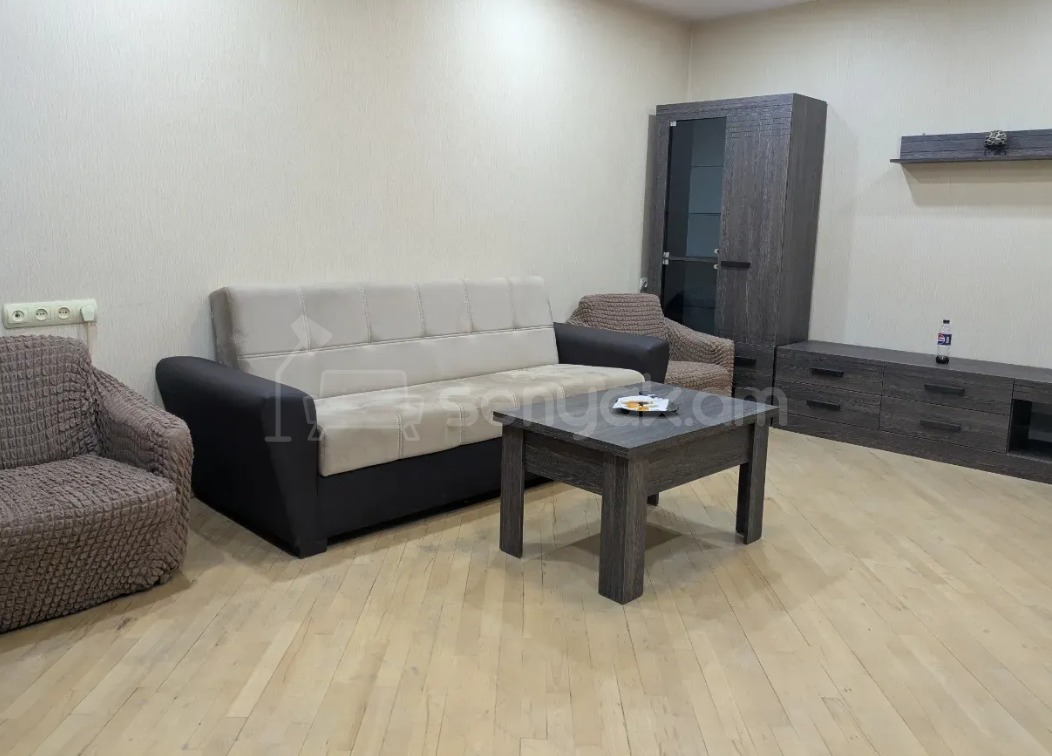 2 Սենյականոց Բնակարան, 40քմ, 9/9 հարկ, Կապիտալ Վերանորոգված