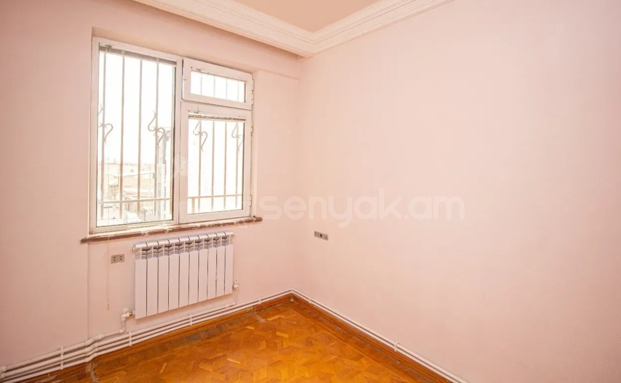 2 Սենյականոց Բնակարան, 42քմ, 2/9 հարկ, Կապիտալ Վերանորոգված