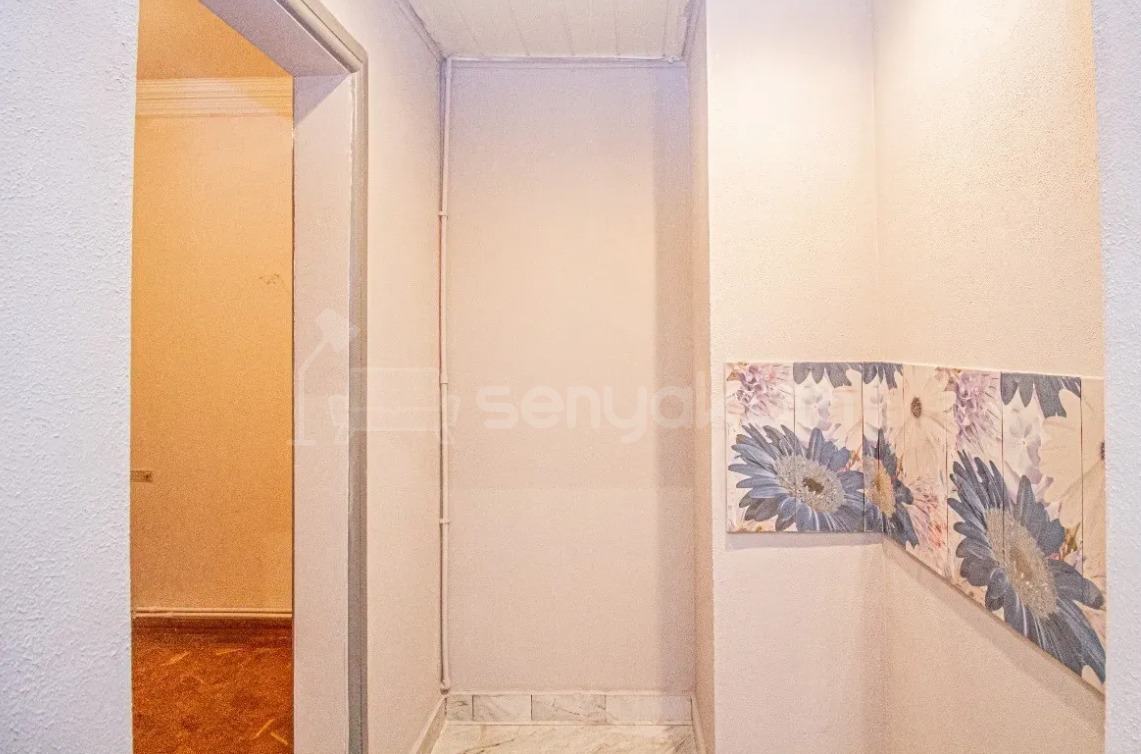 2 Սենյականոց Բնակարան, 42քմ, 2/9 հարկ, Կապիտալ Վերանորոգված