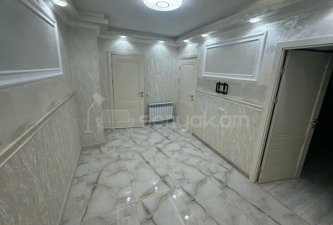 2 Սենյականոց Բնակարան Քարե Շենքում, 52քմ, 2/5 հարկ, Դիզայներական Վերանորոգված