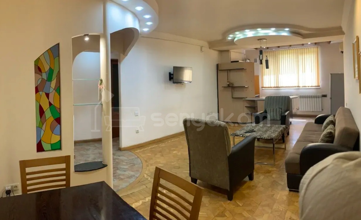 2 Սենյականոց Բնակարան, 46քմ, 4/10 հարկ, Կապիտալ Վերանորոգված