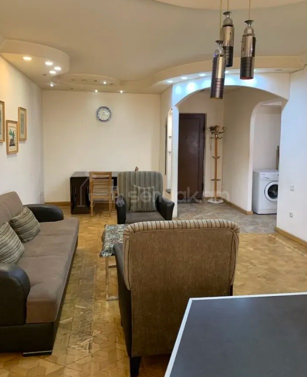 2 Սենյականոց Բնակարան, 46քմ, 4/10 հարկ, Կապիտալ Վերանորոգված